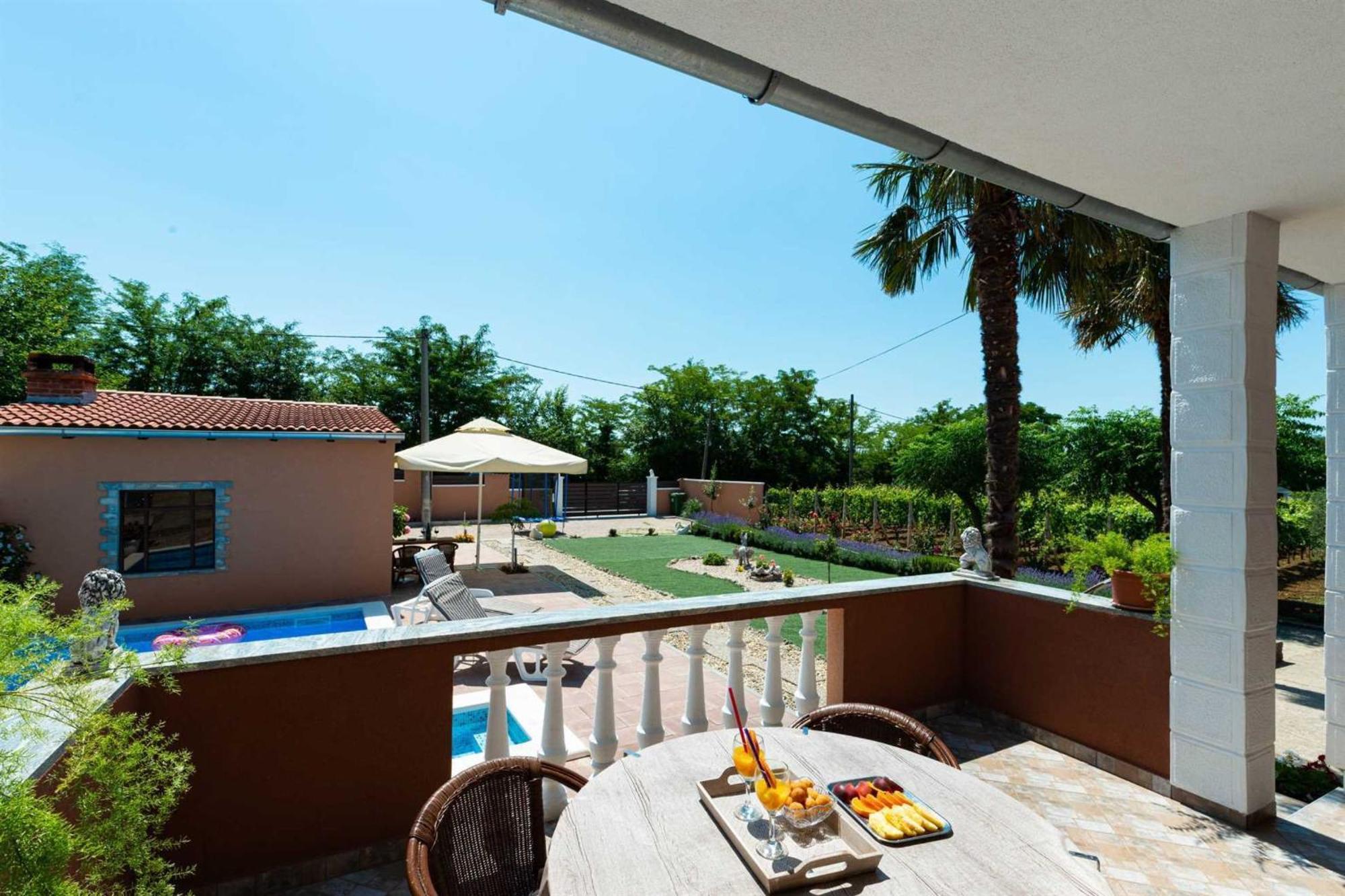 Holiday House Meri, 5+2, בנקובאץ מראה חיצוני תמונה